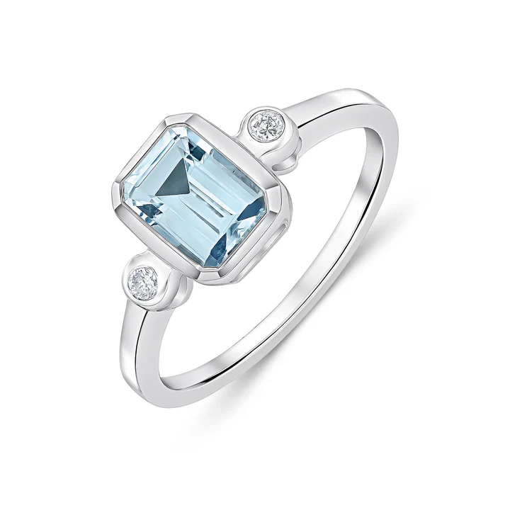 Rivoli 9ct Aquamarine and Diamond Ring