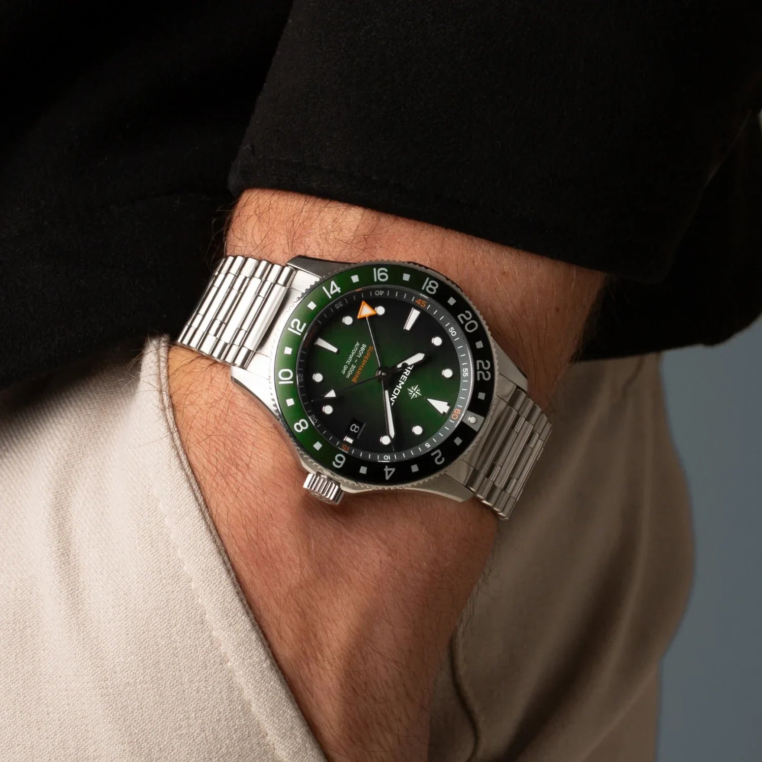 Bremont Supermarine 300M GMT, 'Tundra' Green, Bracelet