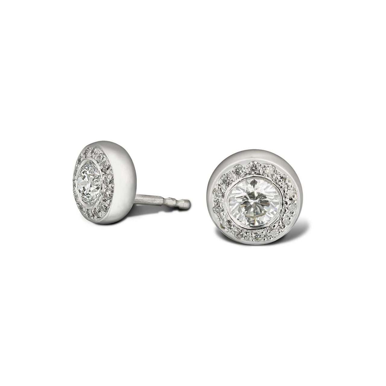 18ct White Gold Diamond Halo Earrings : 0257249