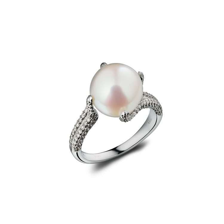 18ct White Gold, Pearl and Diamond Ring