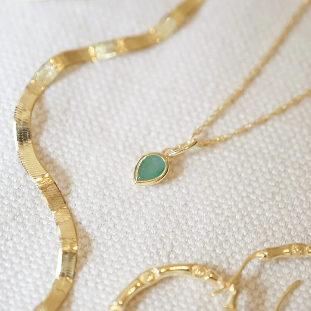 Daisy Emerald May Birthstone Charm Necklace 18ct Gold Plate